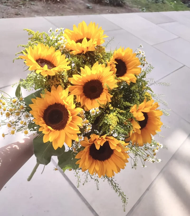 Le bouquet de saison Monsieur Fleur composé de Tournesols